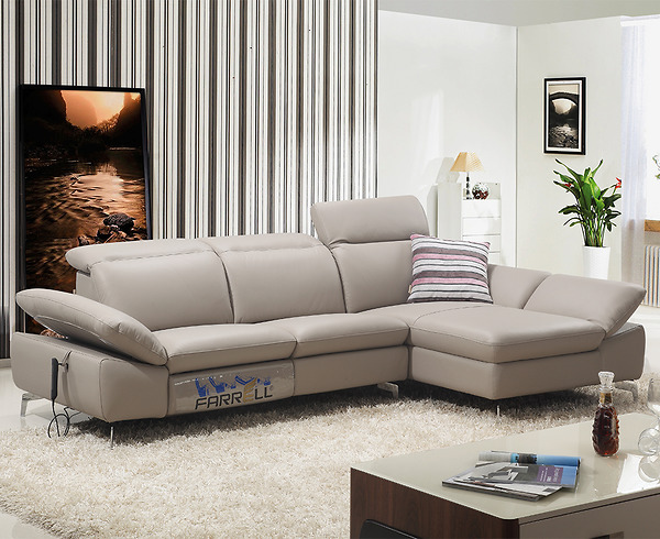 Sofa góc có chân thuận tiện cho căn hộ
