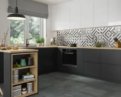 Gạch trang trí bếp cao cấp Showroom Hùng Túy - Đón đầu xu hướng nội thất 2021