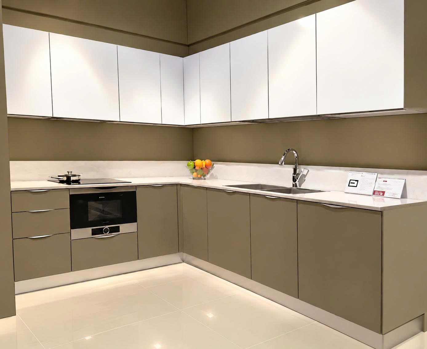 Tủ bếp vế trái  bếp từ Arrex - Timo Bianco